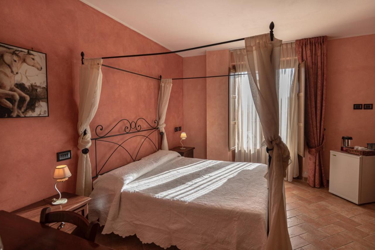 B&B Villa Barbarossa Петриньяно Экстерьер фото